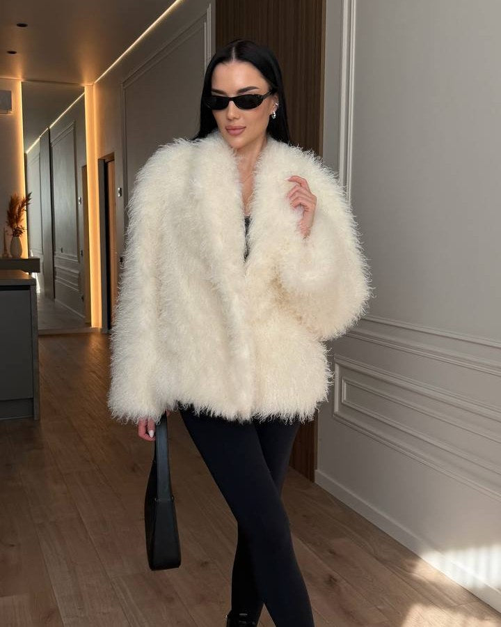 Fur Coat "Sophie" champagne – fur coat champagne faux fur, llama-style texture, photo 5