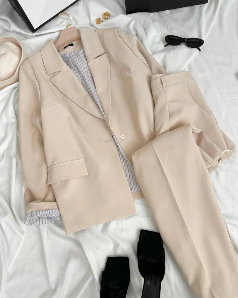 Suit "Office" beige