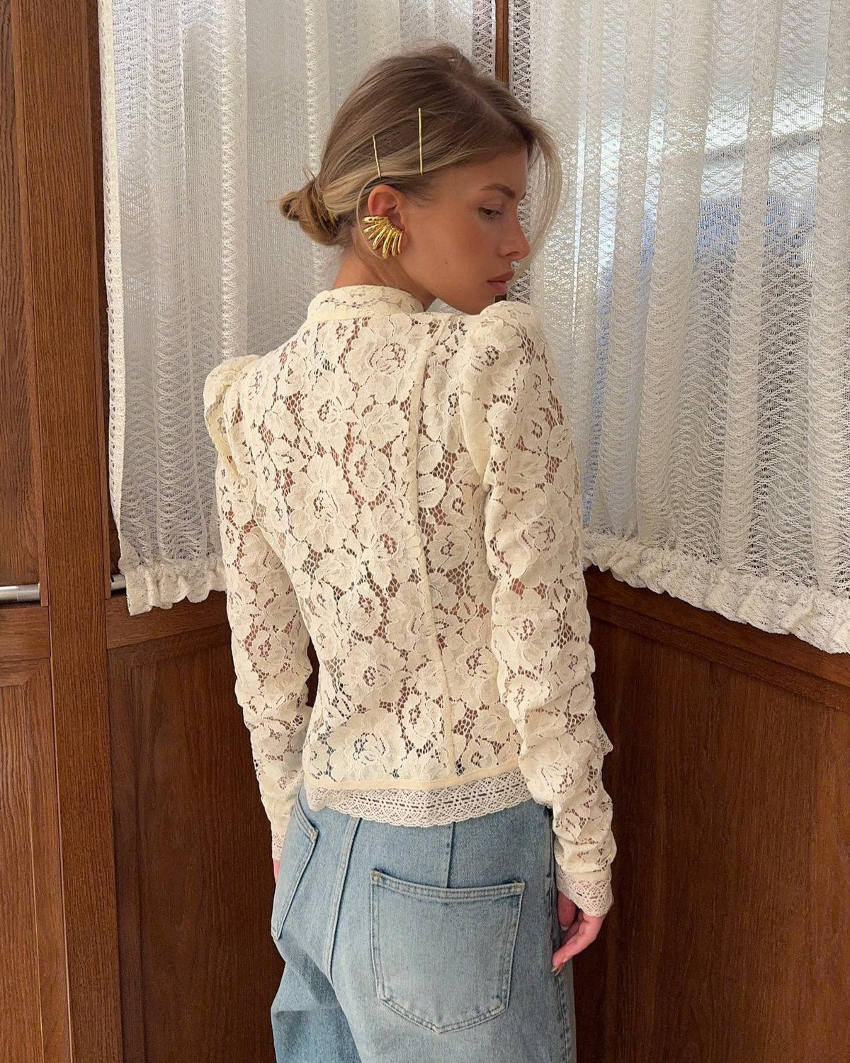 Long Sleeves "Bohemia" – blouse cream with floral embroidery, photo 3