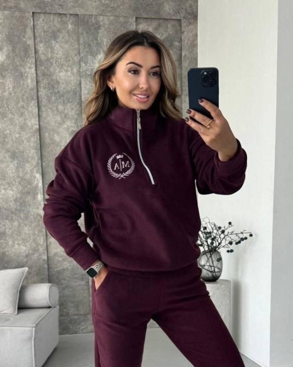 Burgundy women's fleece tracksuit, half-zip sweatshirt with printed logo and joggers