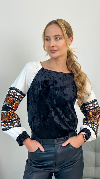 Vyshyvanka “AKILINA” (to order)