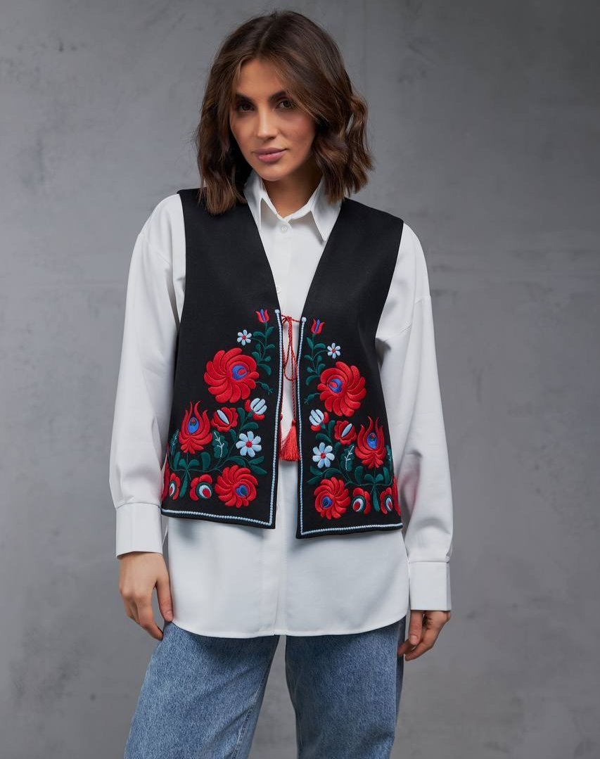 Vest with embroidery "Petrekivka" black