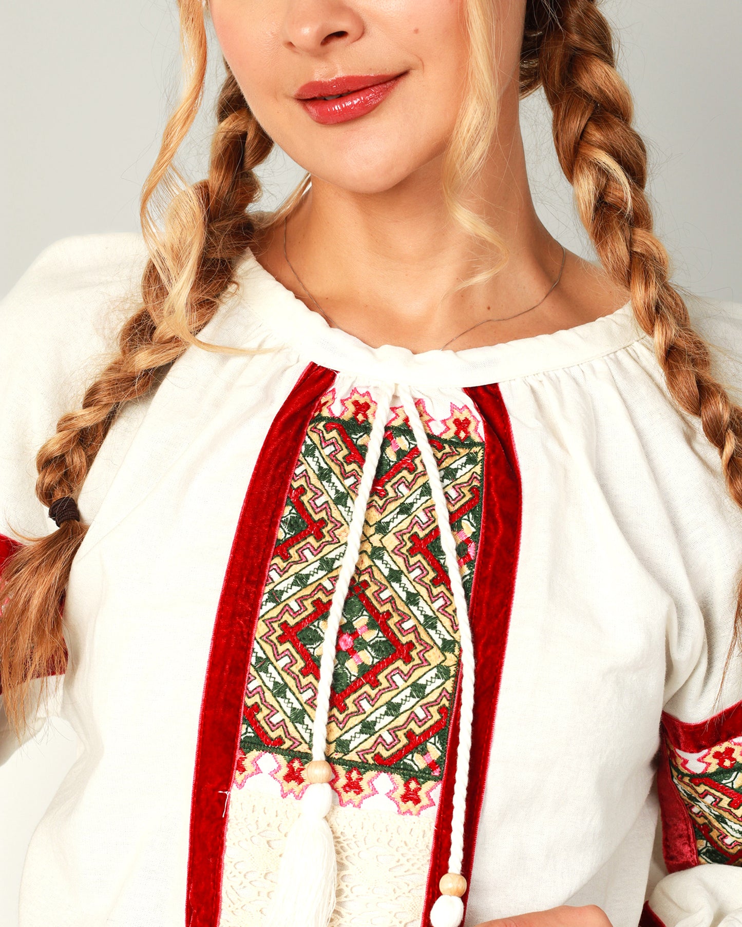 Vyshyvanka "Oksamyt"