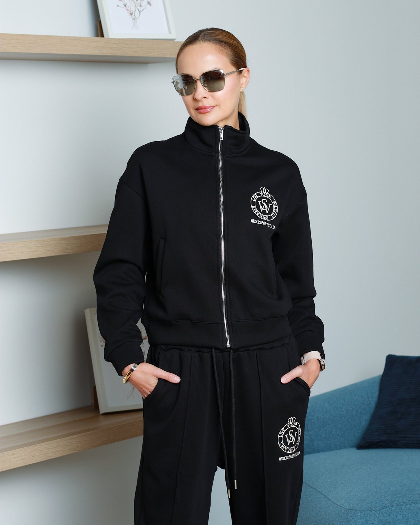Suit "Dreams" black