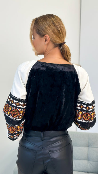 Vyshyvanka “AKILINA” (to order)