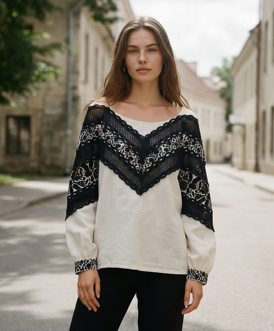 Siuvinėta palaidinė "Borščiivska 2"