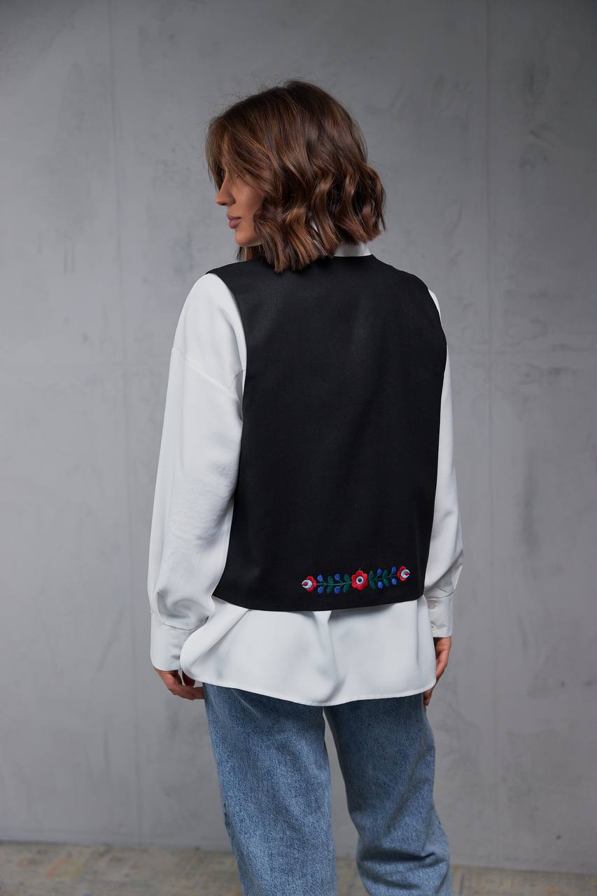 Vest with embroidery "Petrekivka" black