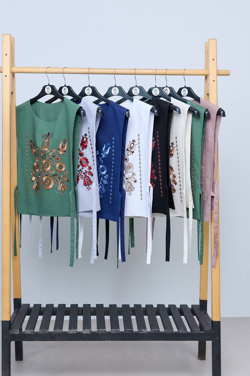 Vyshyvanka vest "Luisa" blue-red