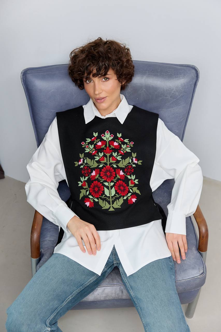Vyshyvanka vest "Kvitkova" black