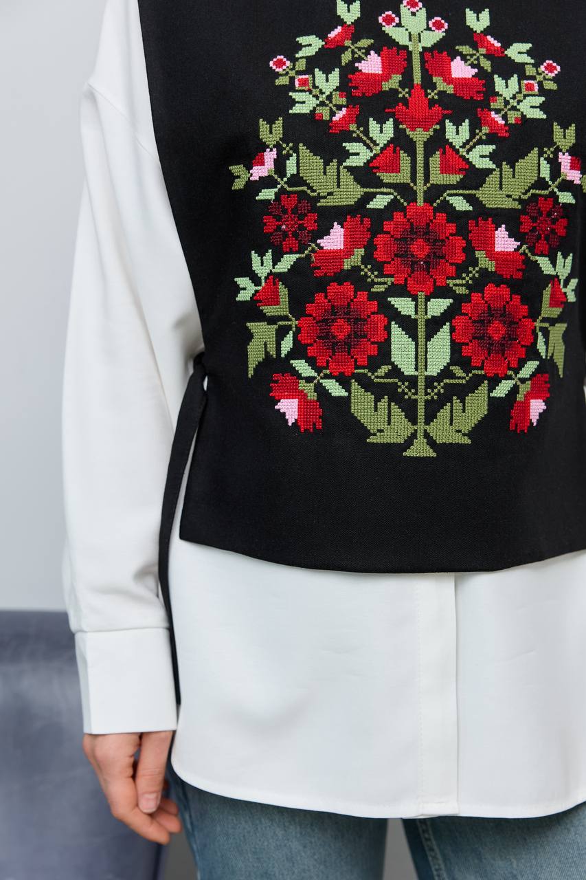 Vyshyvanka vest "Kvitkova" black