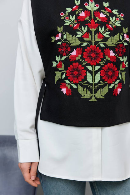 Vyshyvanka vest "Kvitkova" black