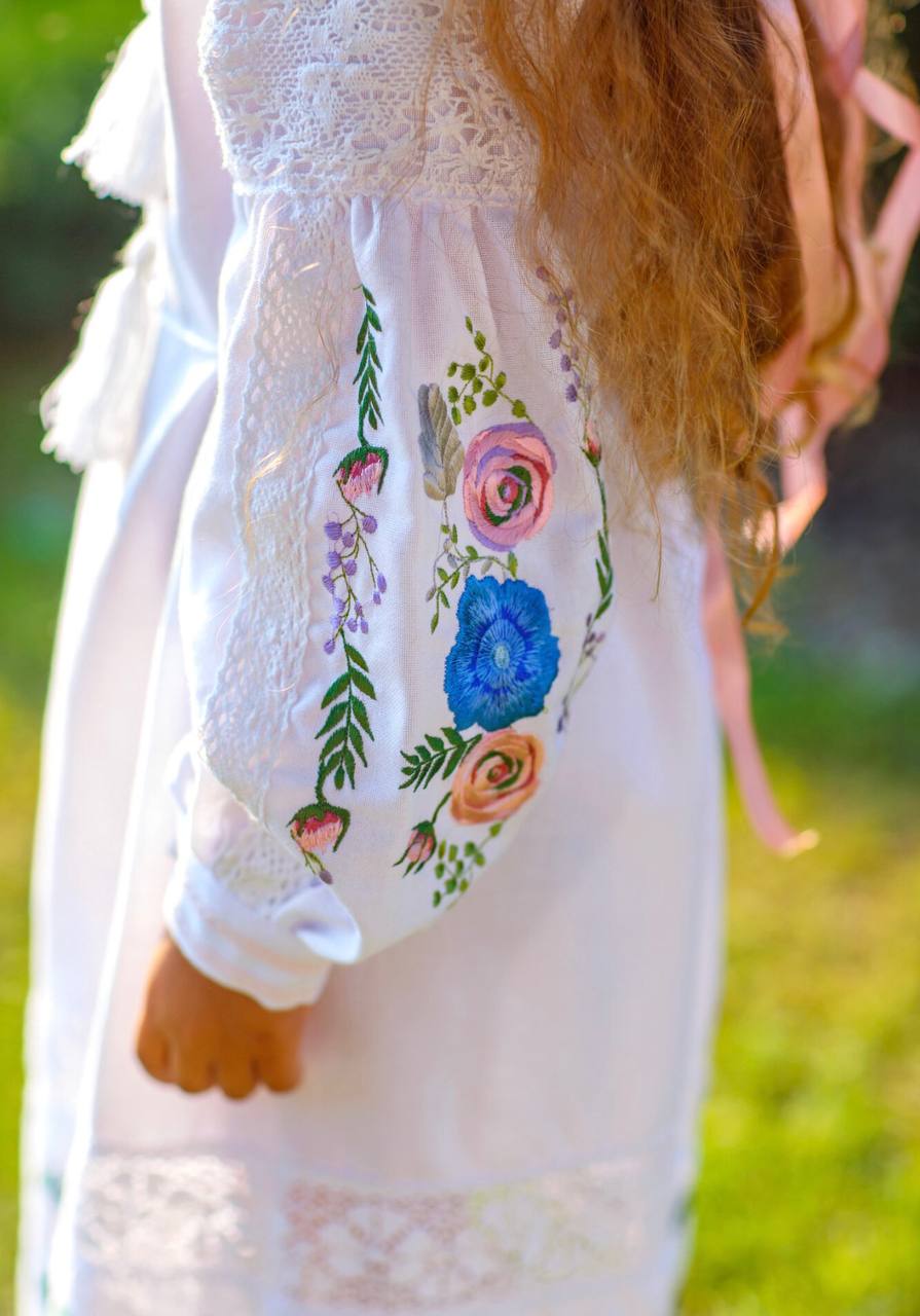 Vyšyvankos suknelė „Rosalia“