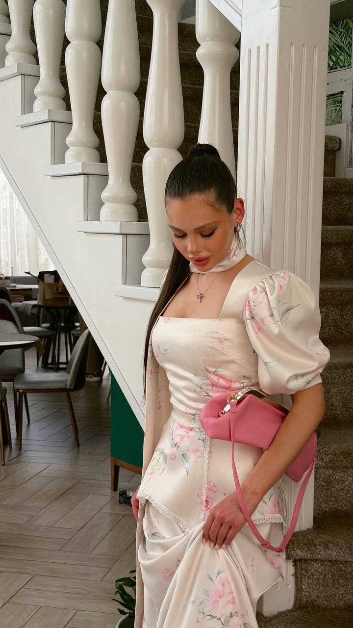 Suknelė "Floral" juoda