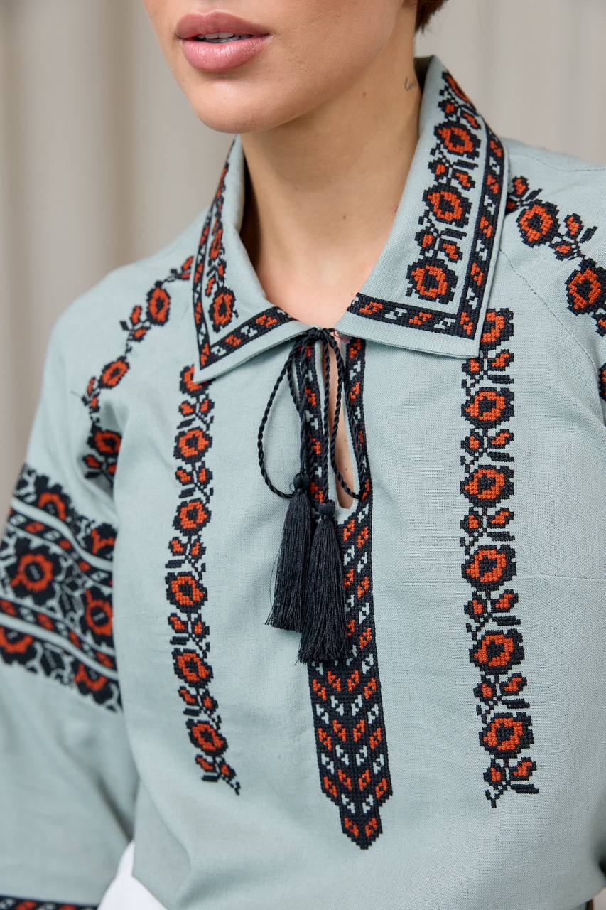 Vyšyvanka  "Miata" 