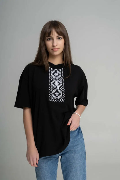 White cotton t-shirt with traditional Ukrainian openwork embroidery, photo 2