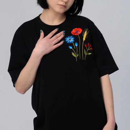 T-shirt "Kvituche pole" oversize