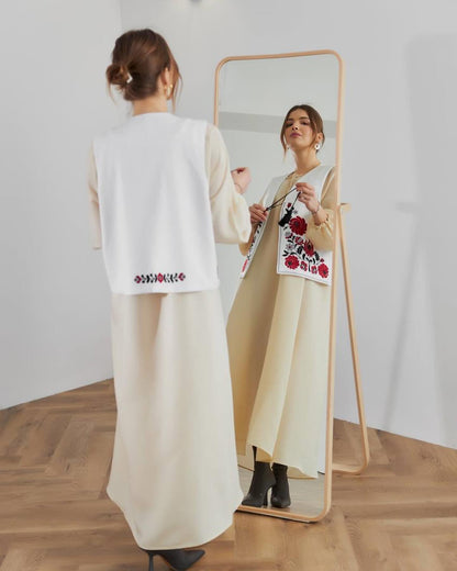 Vest with embroidery "Petrekivka" white