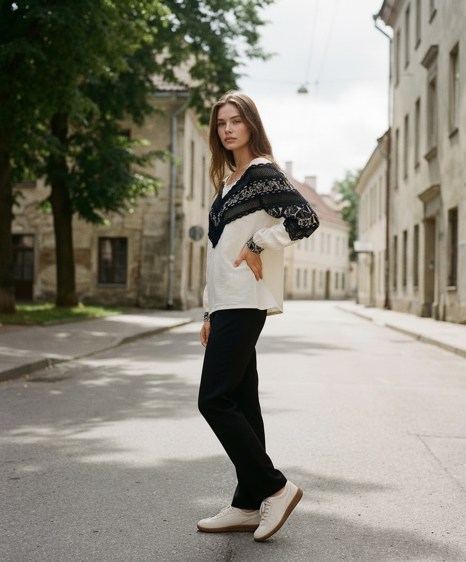 Siuvinėta palaidinė "Borščiivska 2"