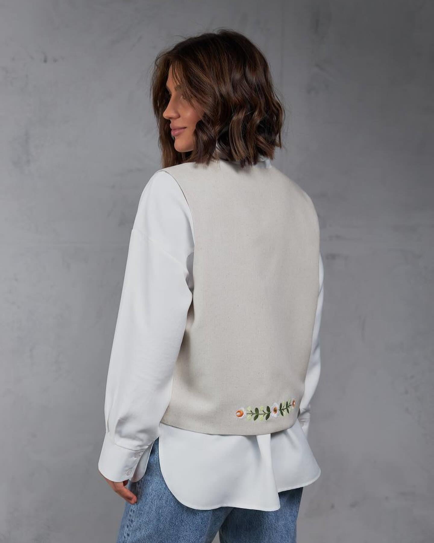 Vest with embroidery "Petrekivka" beige