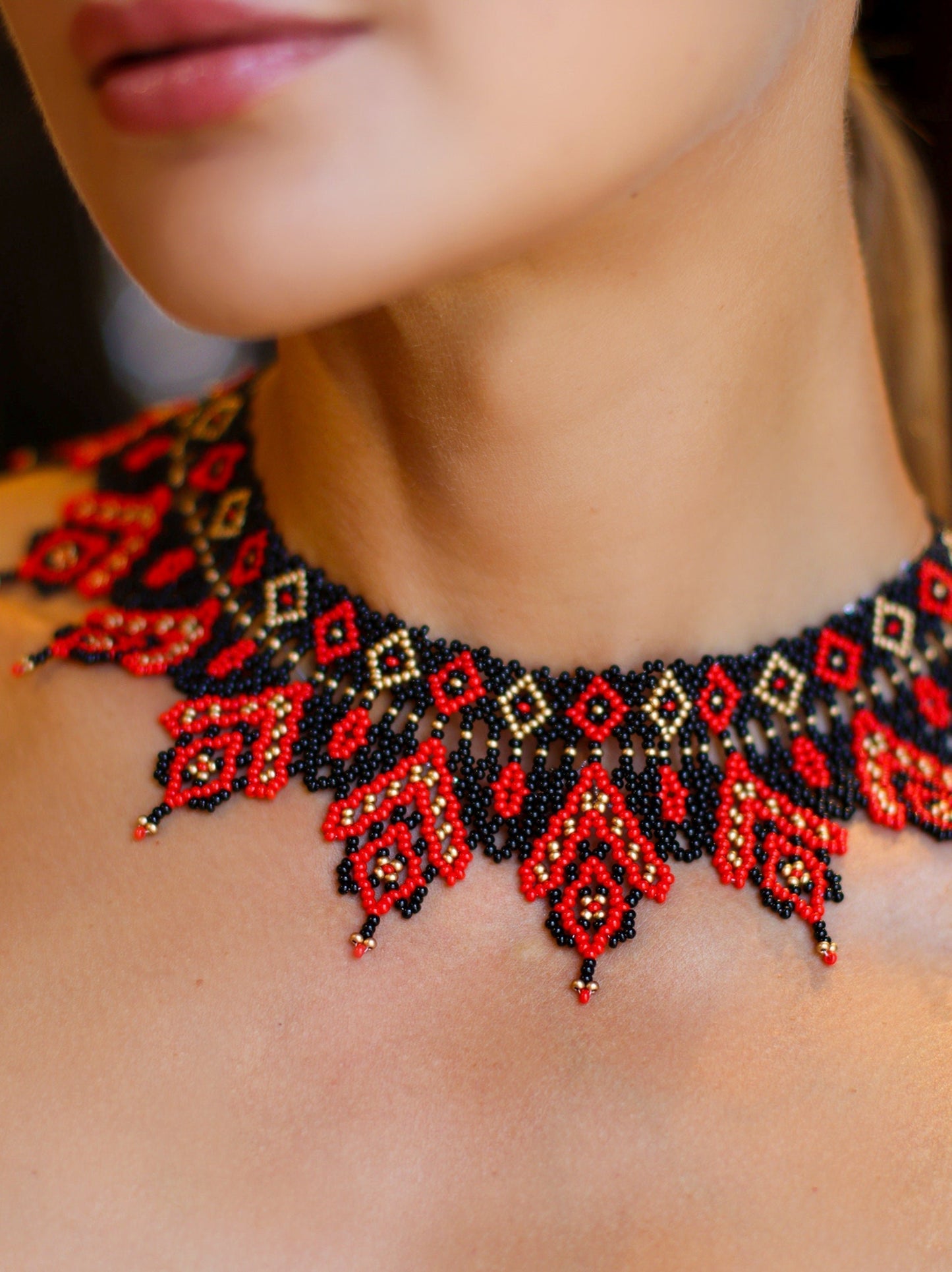 Silyanka, beads, red and black