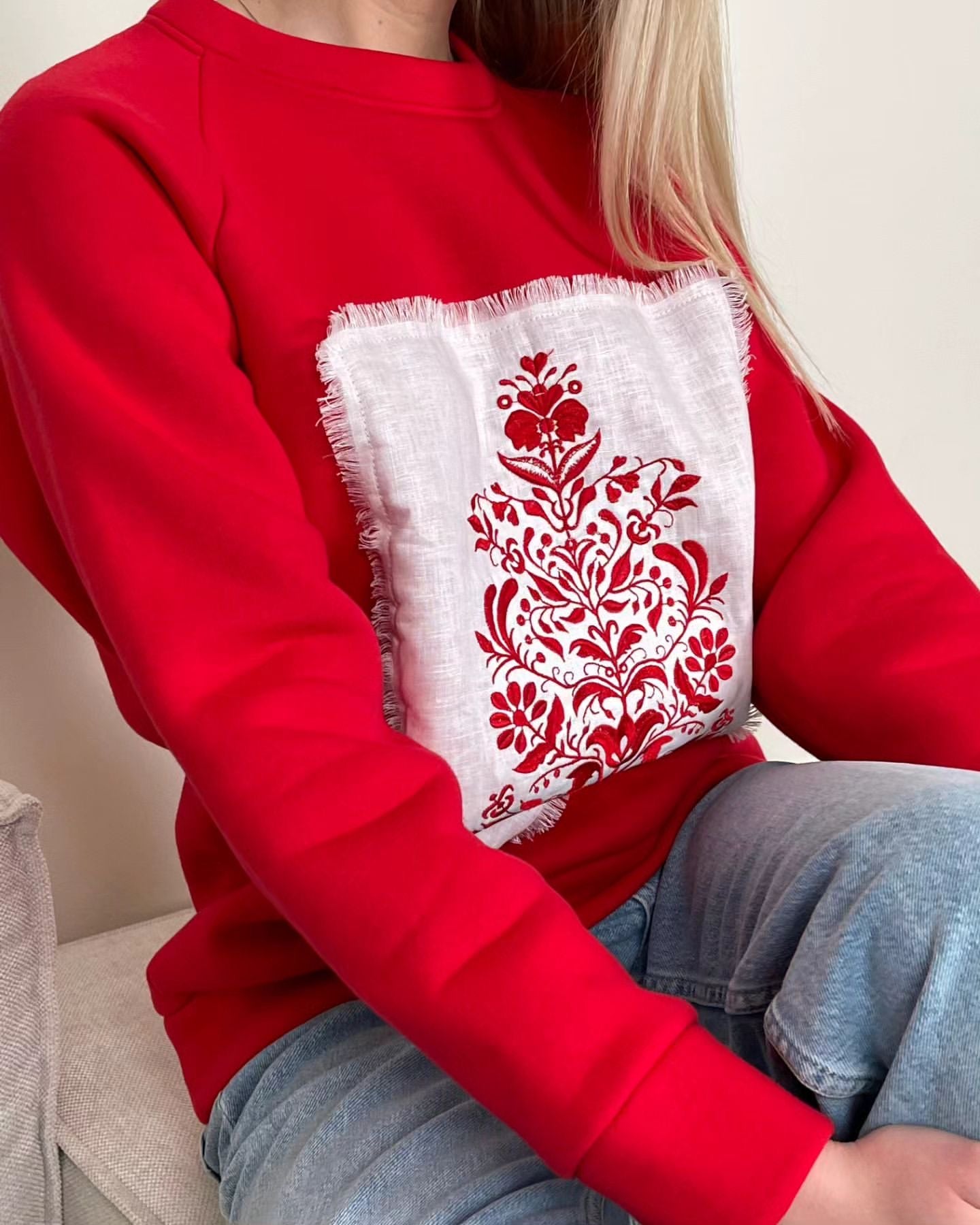 Sweatshirt "Red Tree"