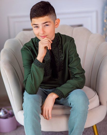 Siuvinėti marškiniai „Military“