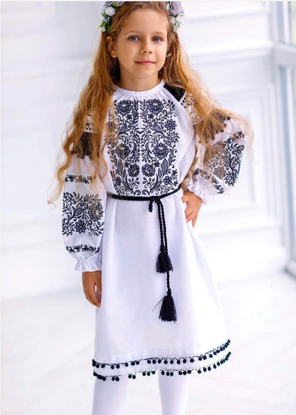 Vyšyvankos suknelė „Melania“