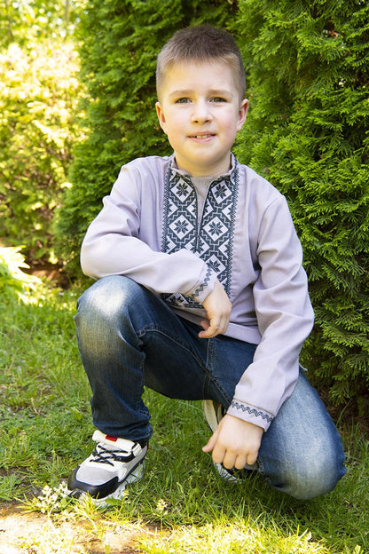 Vyshyvanka "Maksym" Gray