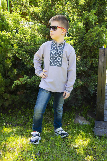 Vyshyvanka "Maksym" Gray