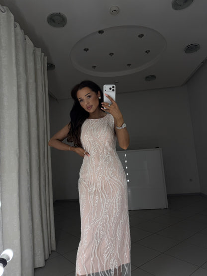 Sheath midi dress Alba with beaded embroidery and round neckline - waist-up view