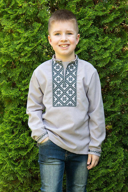 Vyshyvanka "Maksym" Gray
