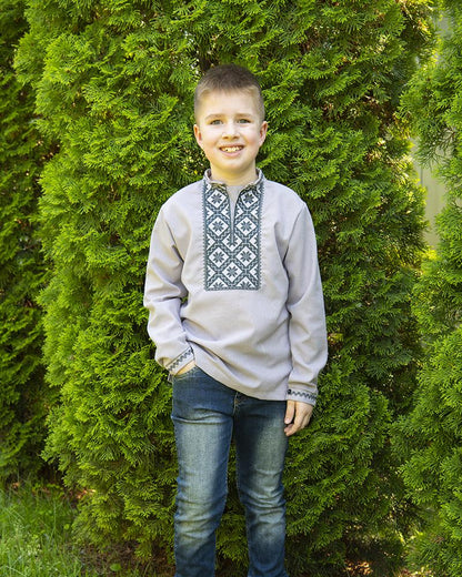 Vyshyvanka "Maksym" Gray