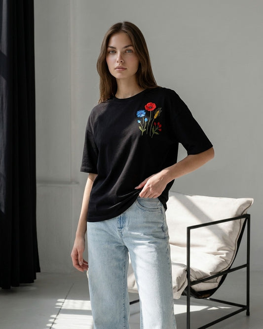 T-shirt "Kvituche pole" oversize