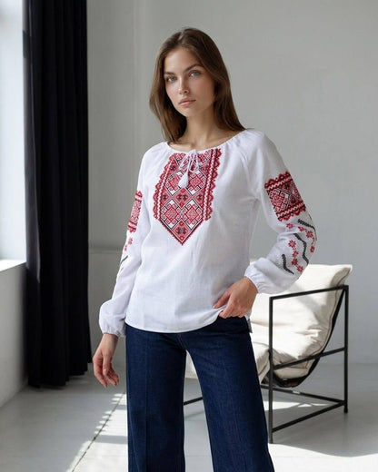 Vyšyvanka „Oriana“ raudona