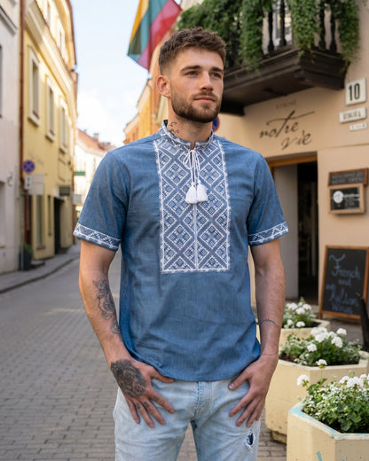 Vyshyvanka "Modernist" short
