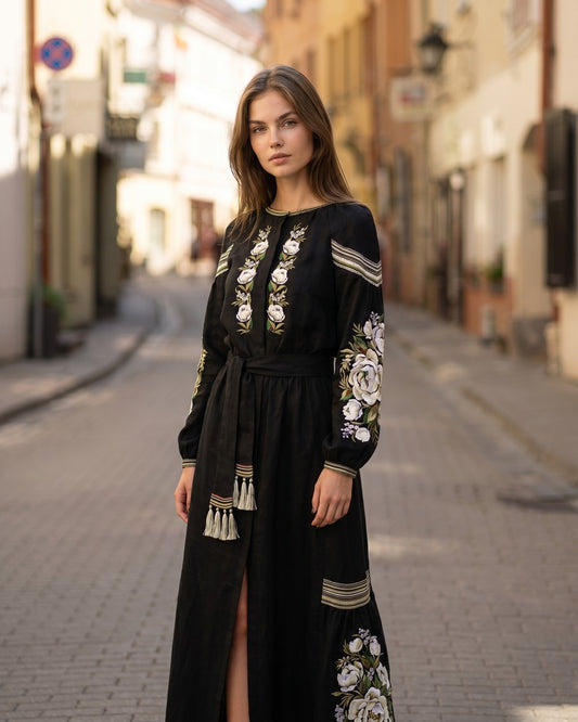 Vyšyvanka suknelė "Vidlunnia" juoda