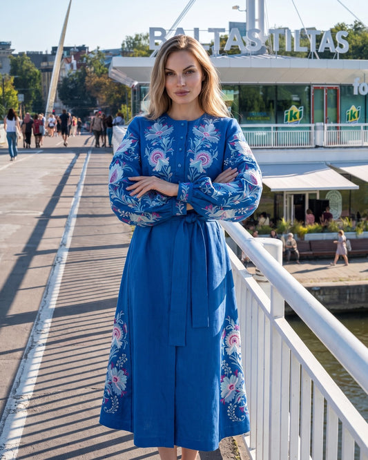 Vyšyvanka-suknelė "Nezabudka" taimsai mėlyna