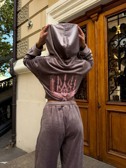 Mauve velour tracksuit with embroidered trident and wheat wreath, oversized loungewear set, front view