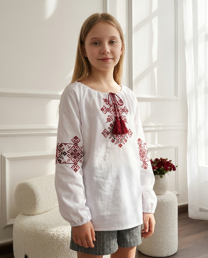 Vyshyvanka "Timeless Tradition" – marškiniai su ornamento siuvinėjimu