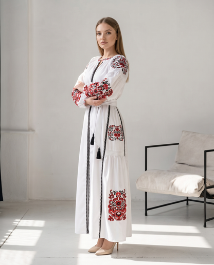 Vyšyvankos suknelė Makivka