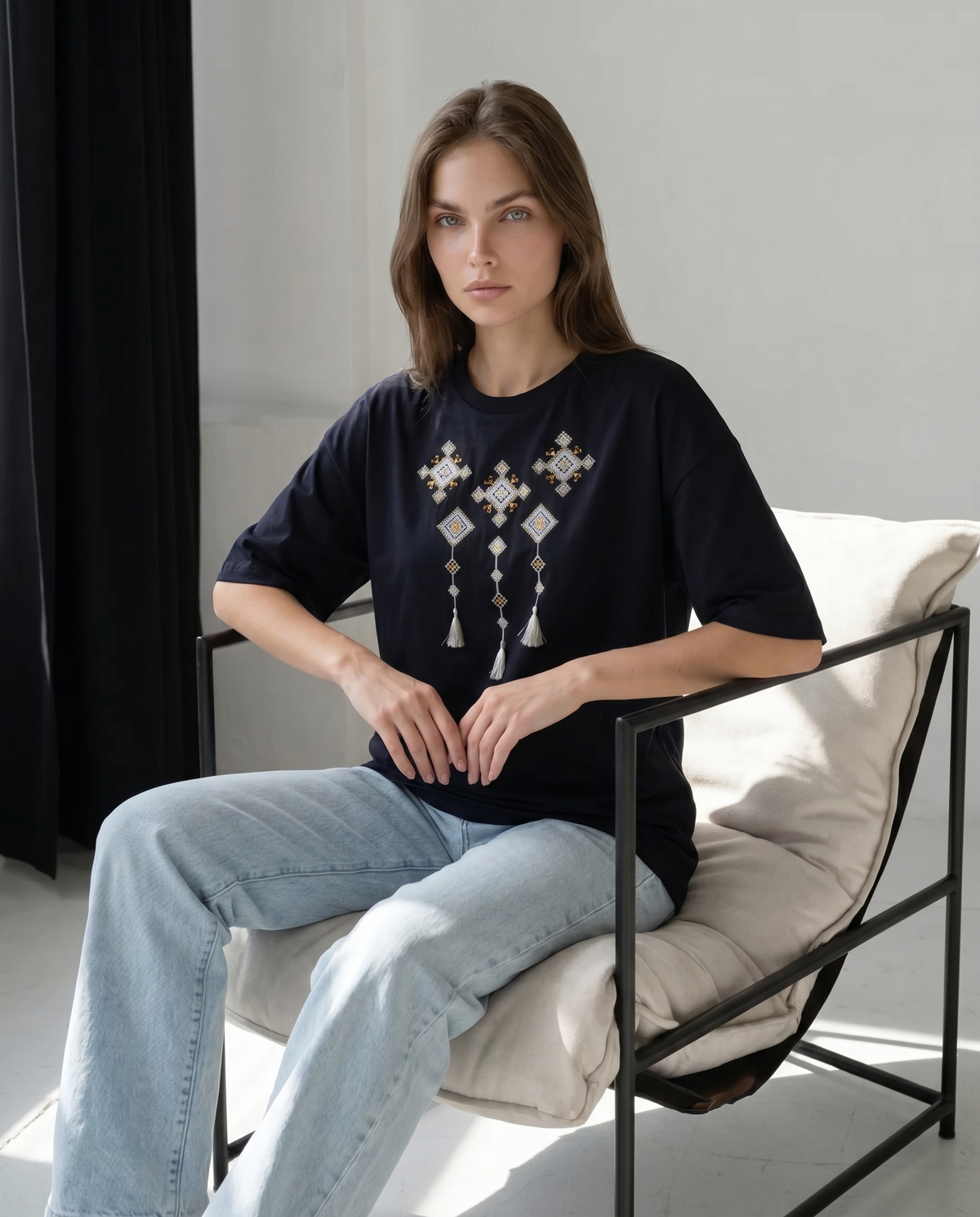 Black oversized cotton t-shirt with geometric rhombus-pattern Ukrainian embroidery, photo 3