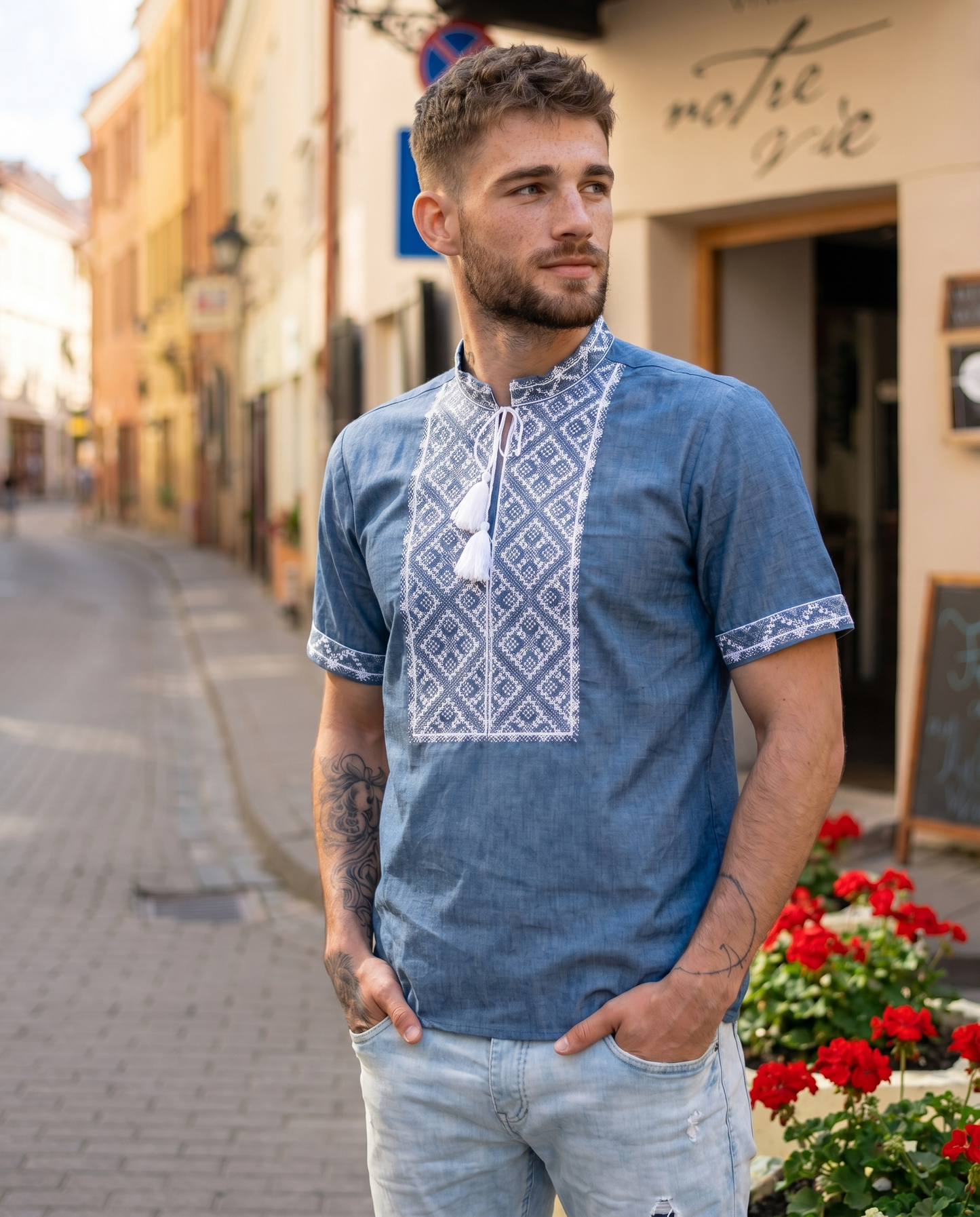 Vyshyvanka "Modernist" short