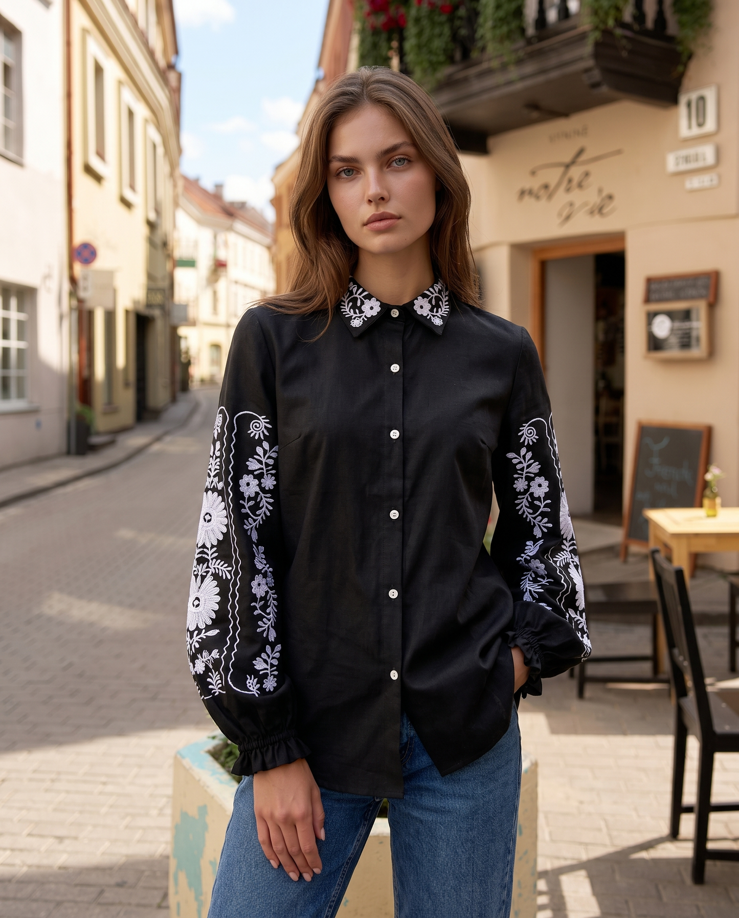 Vyshyvanka "Delicia" black