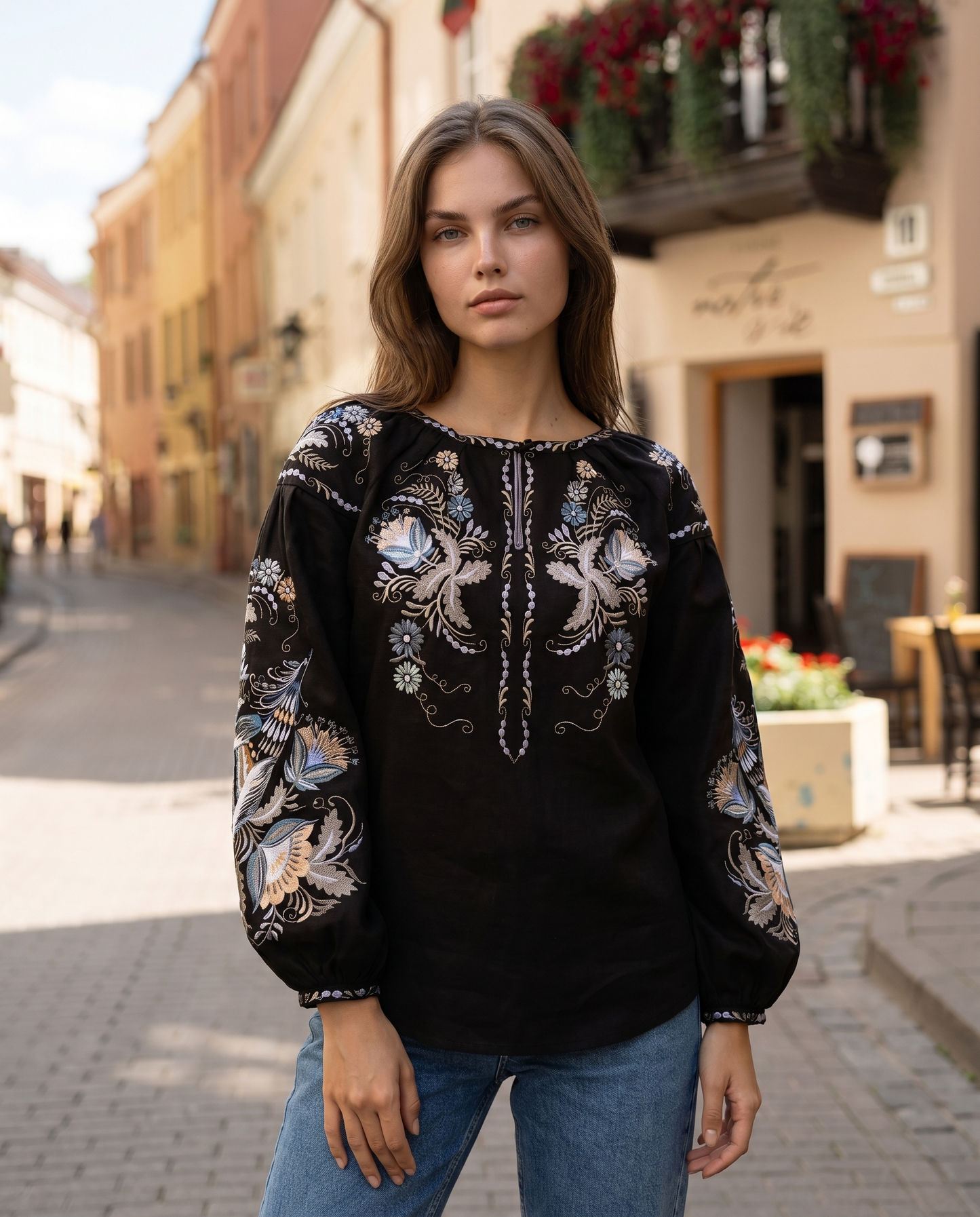 Vyshyvanka "Sicilia" black