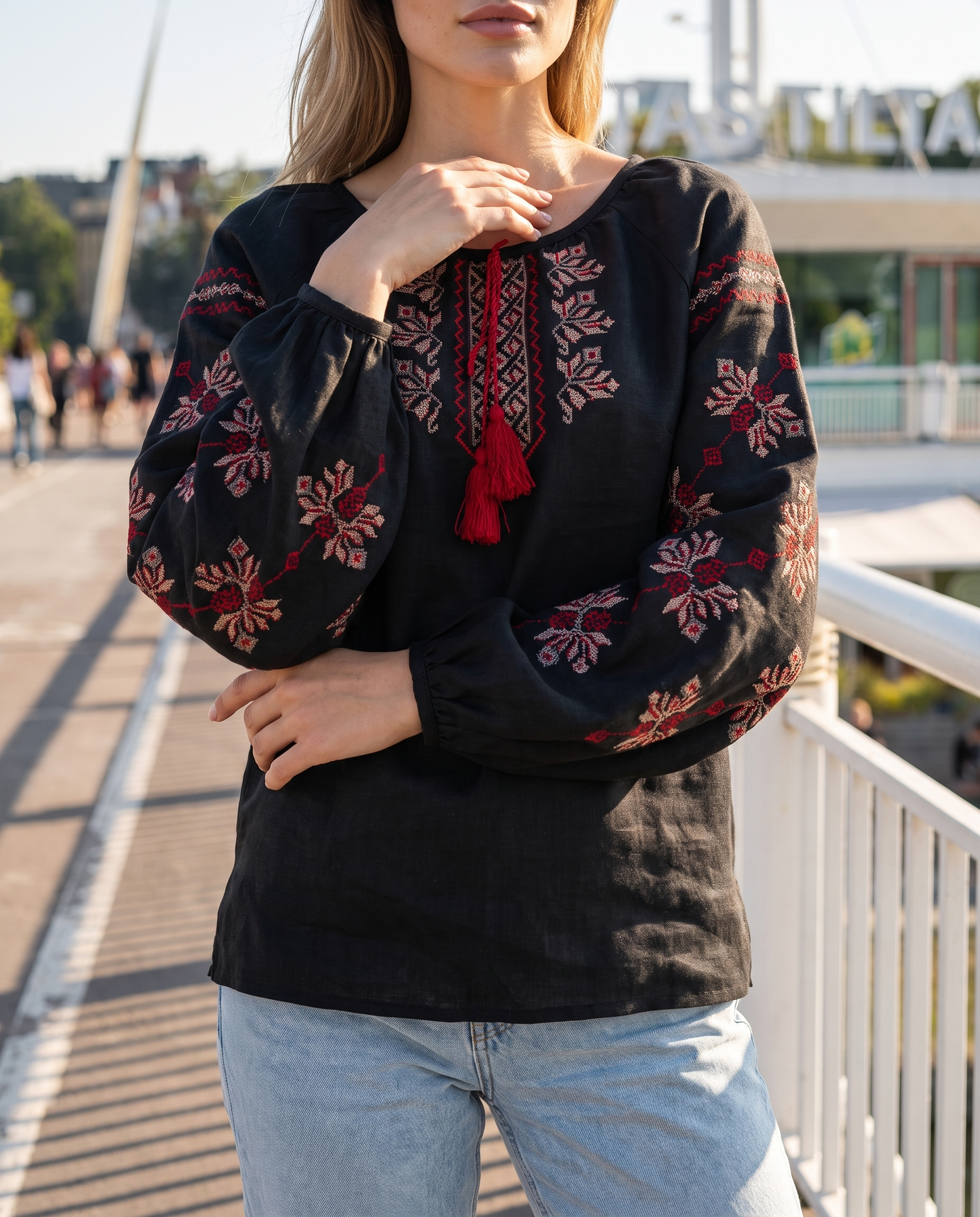 Vyshyvanka "Ternova" black