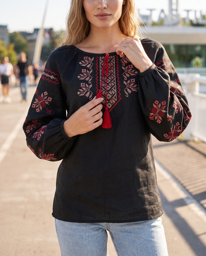 Vyshyvanka "Ternova" black