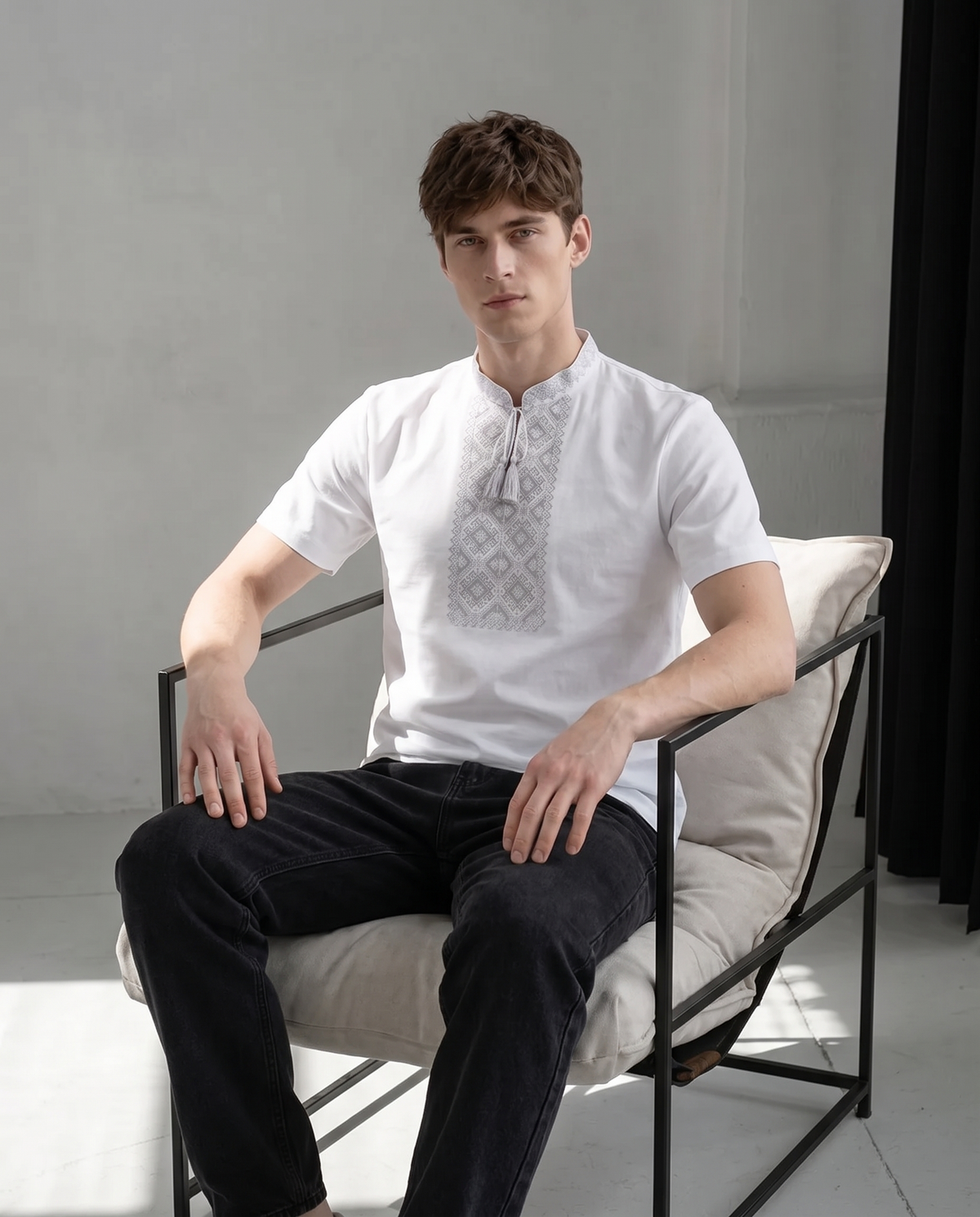 White and gray embroidered cotton t-shirt with geometric Ukrainian ornament, photo 2