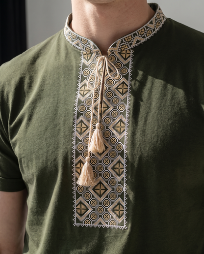 Beige and green embroidered cotton t-shirt with Cossack-style geometric and ornamental embroidery, photo 3