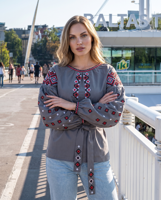 Vyšyvanka "Tykha" pilka