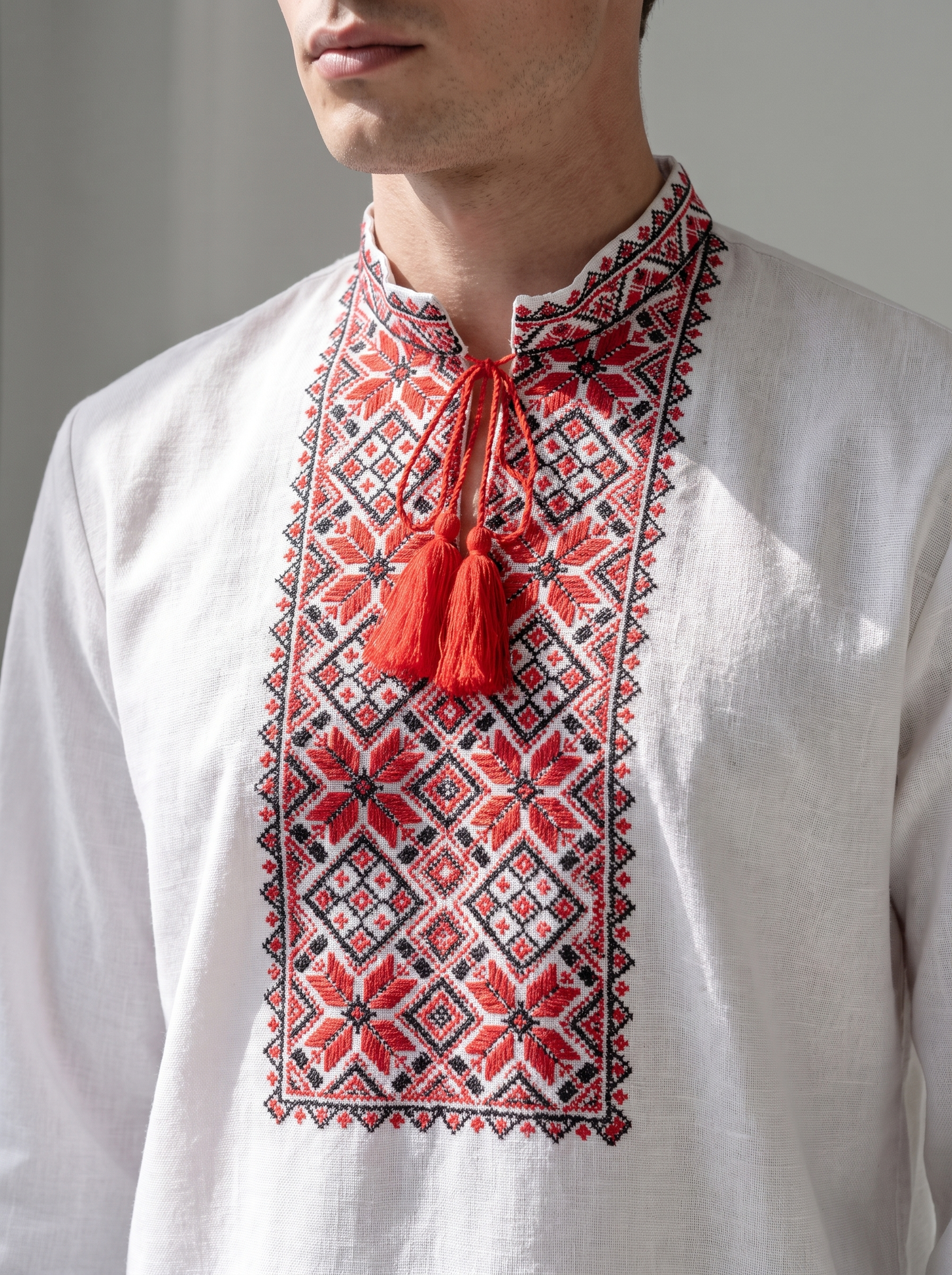 Vyšyvanka  "Tribal" raudona